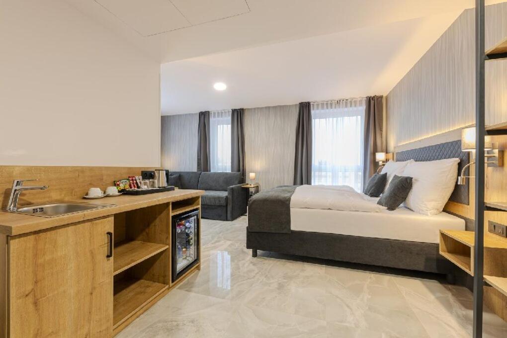 Hotel Triska Brandýs nad Labem-Stará Boleslav エクステリア 写真