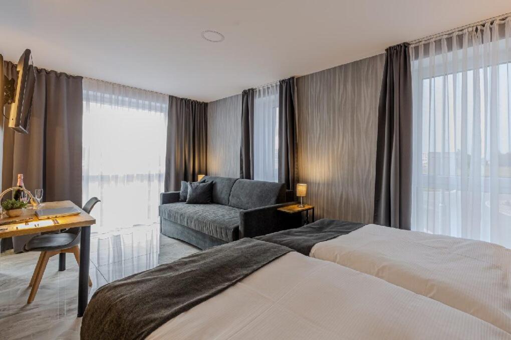 Hotel Triska Brandýs nad Labem-Stará Boleslav エクステリア 写真
