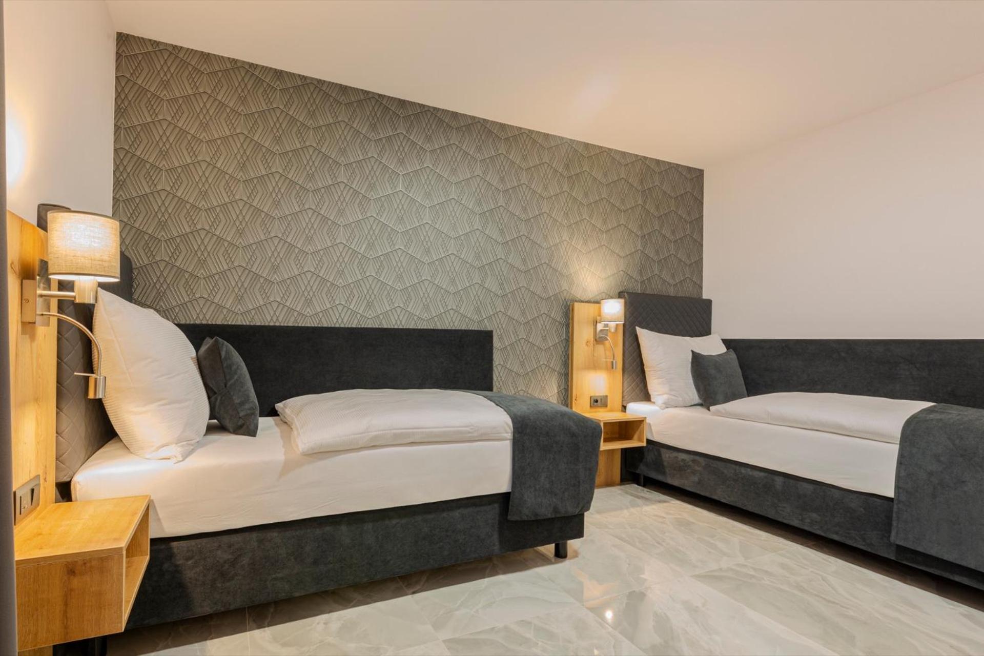 Hotel Triska Brandýs nad Labem-Stará Boleslav エクステリア 写真