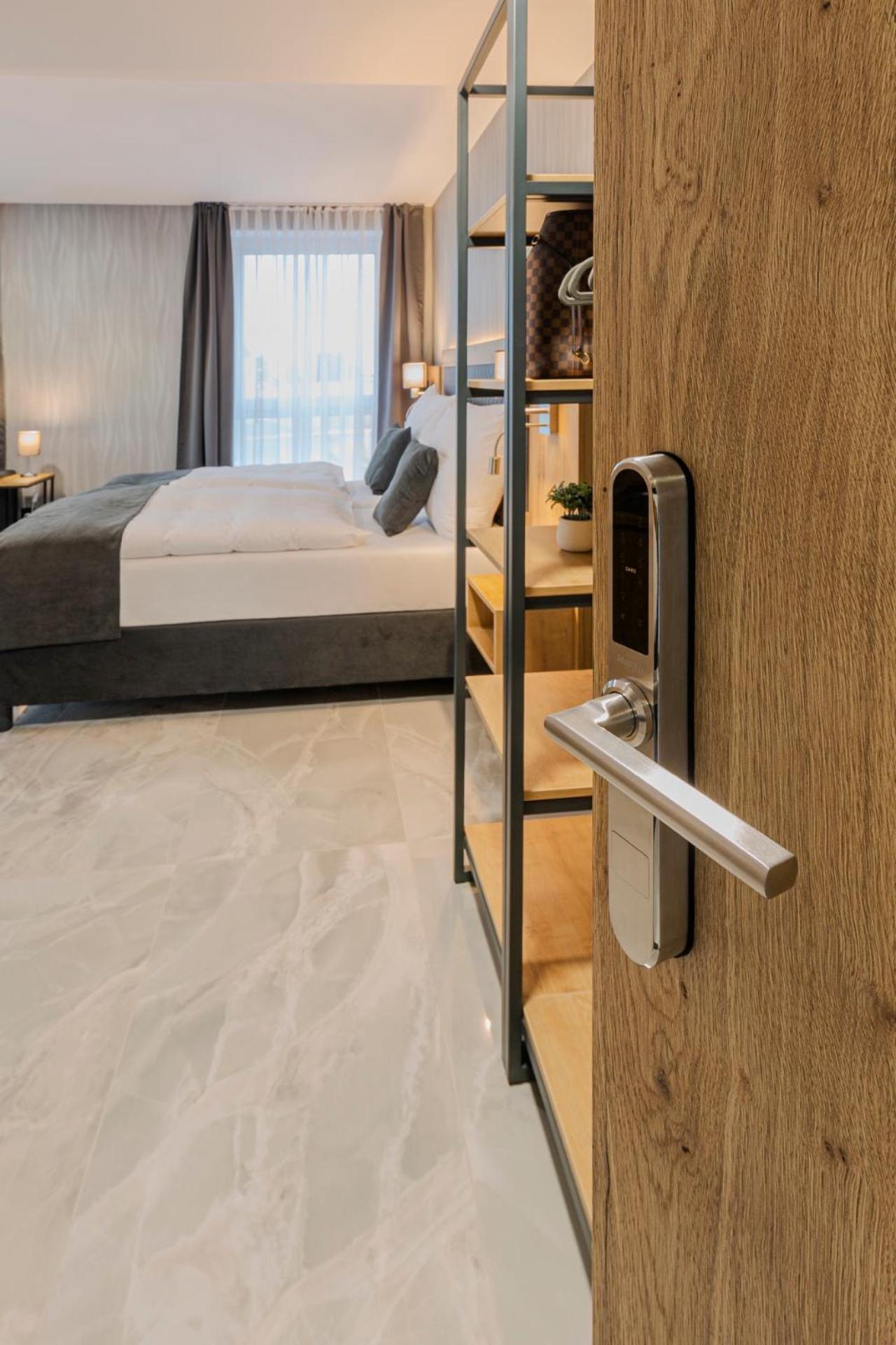 Hotel Triska Brandýs nad Labem-Stará Boleslav エクステリア 写真